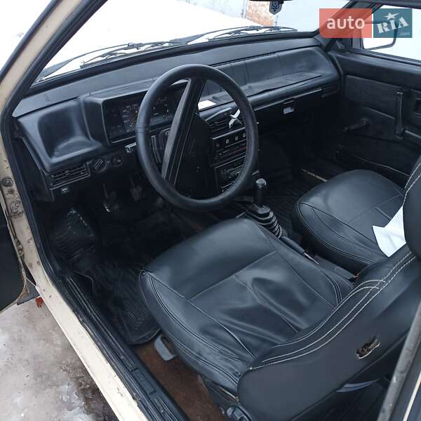 Хэтчбек ВАЗ / Lada 2108 1987 в Нежине фото 6 Хэтчбек ВАЗ / Lada 2108 1987 в Нежине