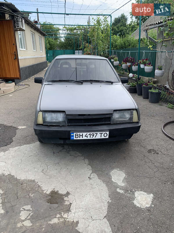Хэтчбек ВАЗ / Lada 2108 1986 в Николаевке фото 3 Хэтчбек ВАЗ / Lada 2108 1986 в Николаевке