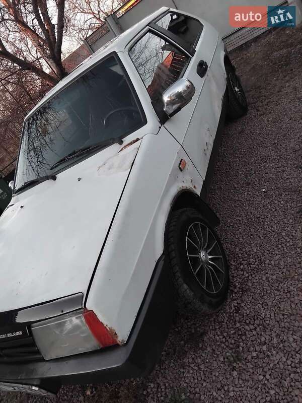 Хэтчбек ВАЗ / Lada 2108 1992 в Житомире