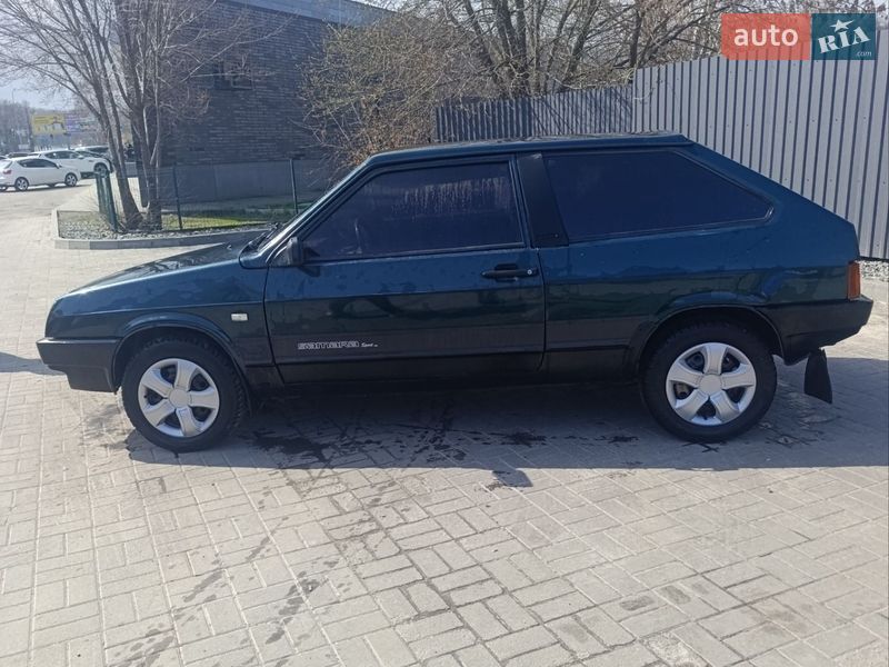 Хэтчбек ВАЗ / Lada 2108 2000 в Днепре