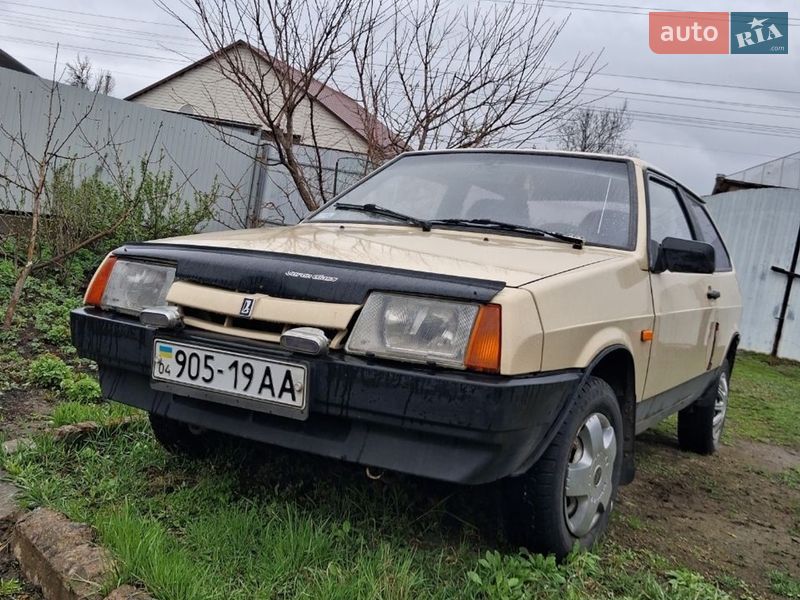 Хэтчбек ВАЗ / Lada 2108 1989 в Нежине