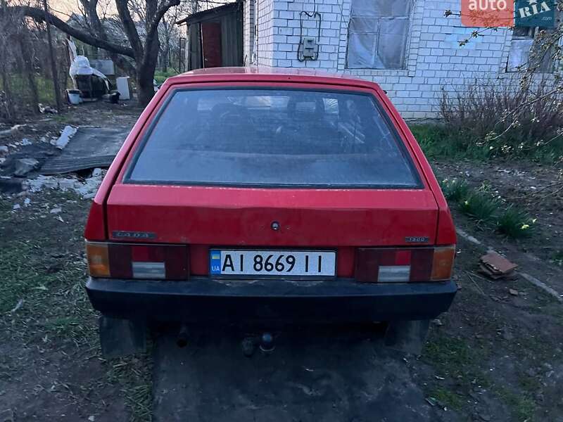 Хэтчбек ВАЗ / Lada 2108 1988 в Пятихатках фото 3 Хэтчбек ВАЗ / Lada 2108 1988 в Пятихатках