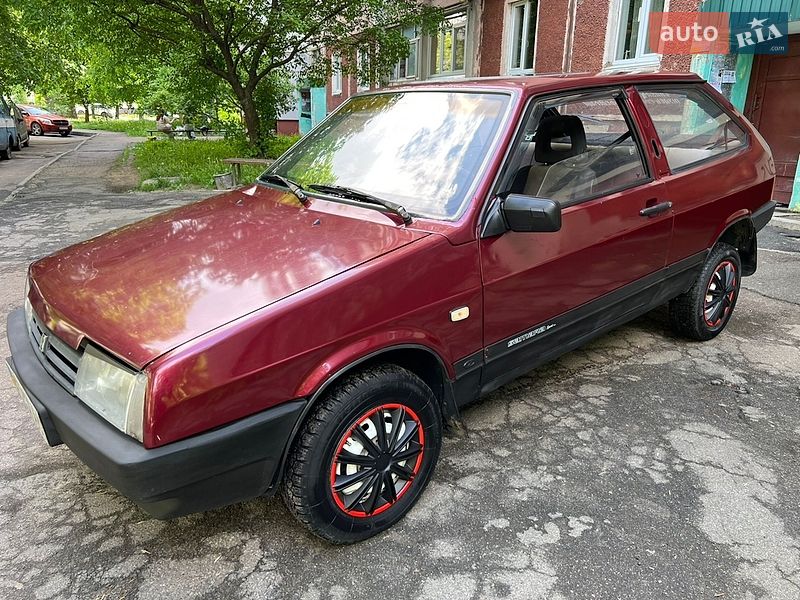 Хэтчбек ВАЗ / Lada 2108 1996 в Житомире