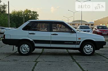 Седан ВАЗ / Lada 21099 2001 в Одессе