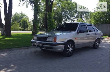 Седан ВАЗ / Lada 21099 2002 в Черновцах