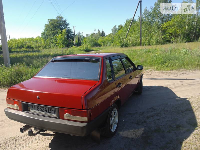 Седан ВАЗ / Lada 21099 1992 в Миргороді