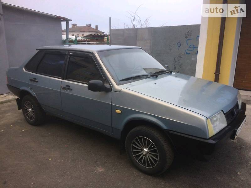 Седан ВАЗ / Lada 21099 2003 в Золочеві