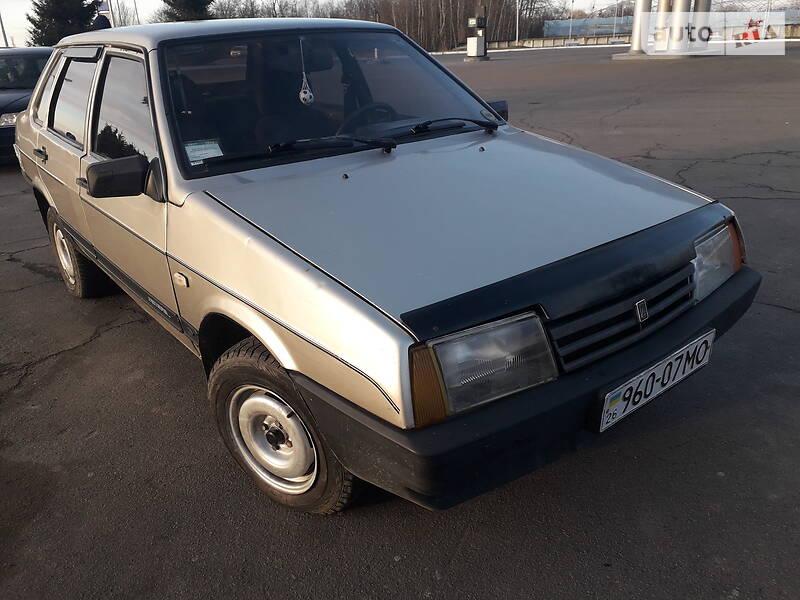 Седан ВАЗ / Lada 21099 1993 в Стрые