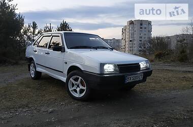 Седан ВАЗ / Lada 21099 2005 в Славуте