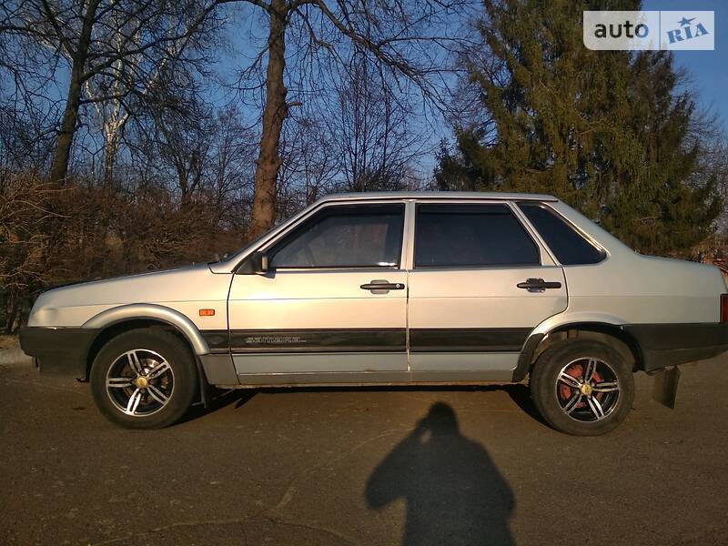 Седан ВАЗ / Lada 21099 2005 в Звягелі