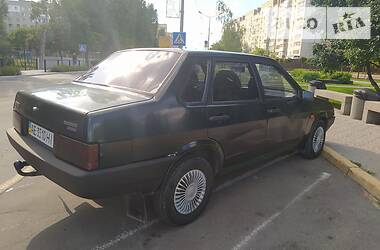 Седан ВАЗ / Lada 21099 2002 в Днепре