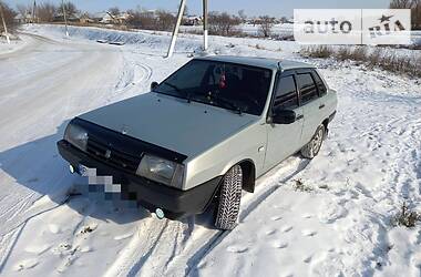 Седан ВАЗ / Lada 21099 2001 в Малій Висці