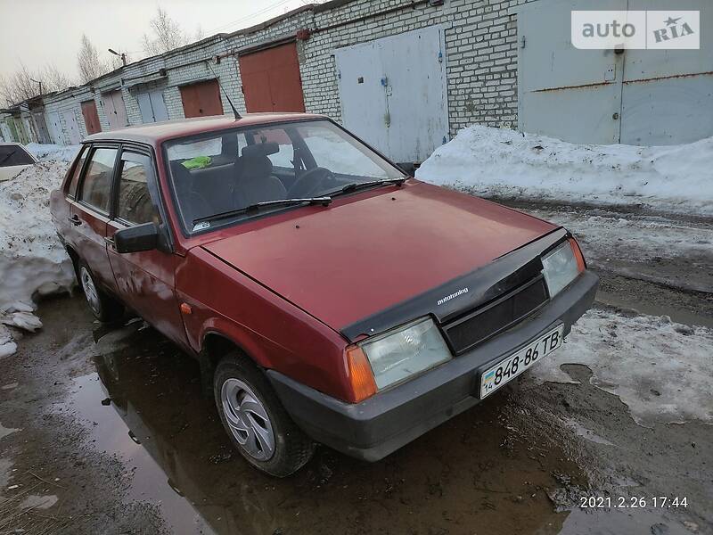 Седан ВАЗ / Lada 21099 1992 в Львове