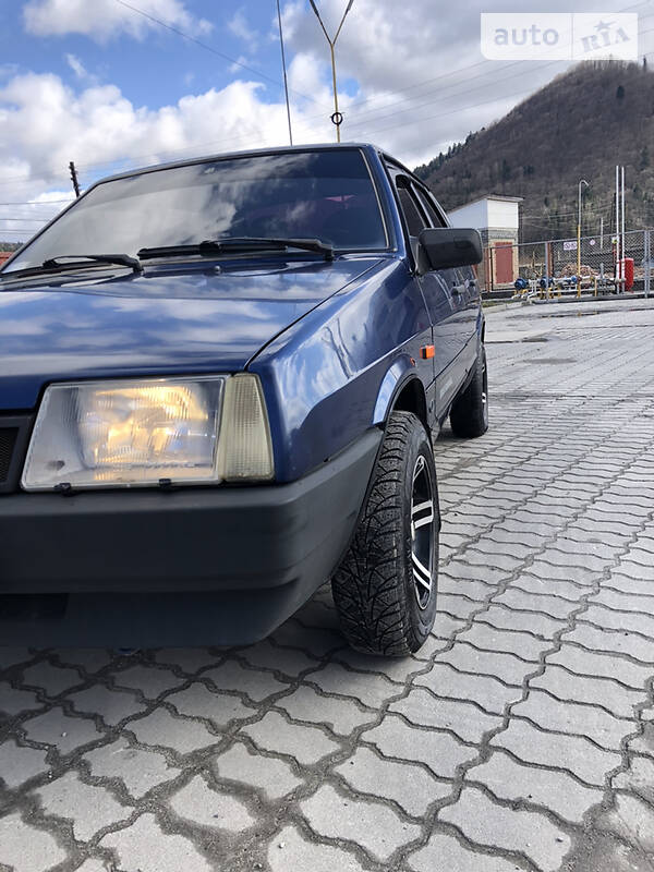 Седан ВАЗ / Lada 21099 2005 в Львове