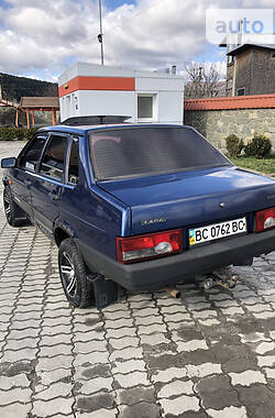 Седан ВАЗ / Lada 21099 2005 в Львове