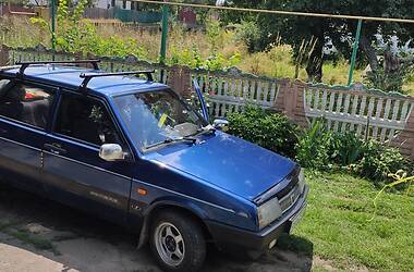 Седан ВАЗ / Lada 21099 2000 в Олевске