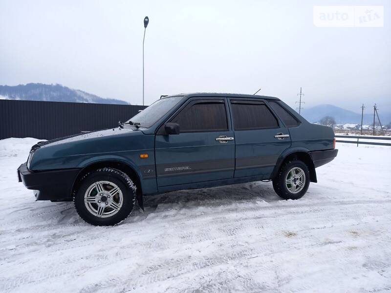 Седан ВАЗ / Lada 21099 2004 в Иршаве