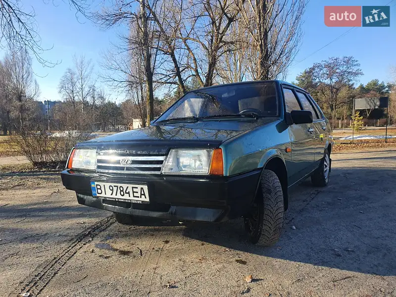 ВАЗ / Lada 21099