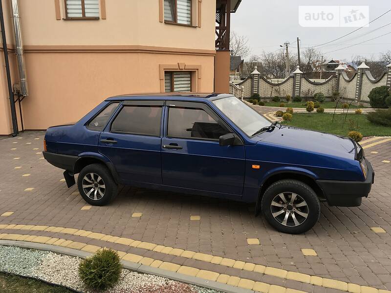 Седан ВАЗ / Lada 21099 2008 в Надворной