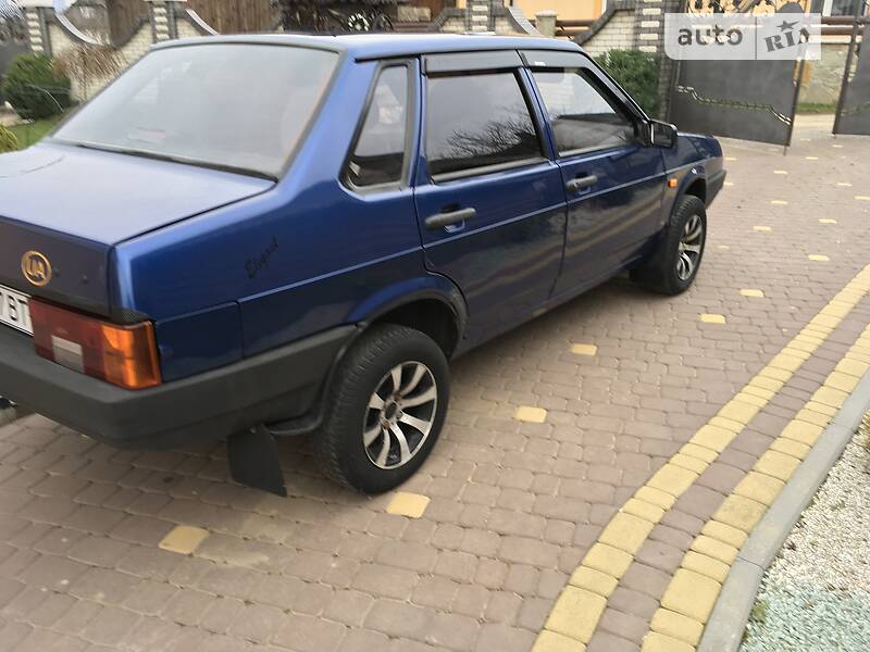 Седан ВАЗ / Lada 21099 2008 в Надворной