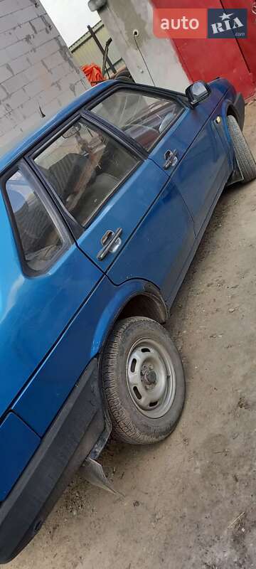 Седан ВАЗ / Lada 21099 2001 в Городке