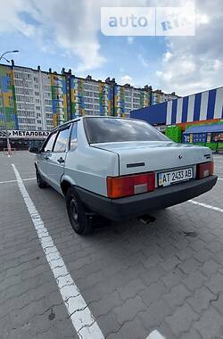 Седан ВАЗ / Lada 21099 2004 в Ивано-Франковске