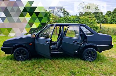 Седан ВАЗ / Lada 21099 1992 в Золочеве