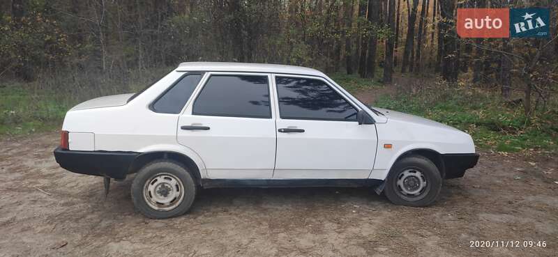 Лифтбек ВАЗ / Lada 21099 2006 в Броварах