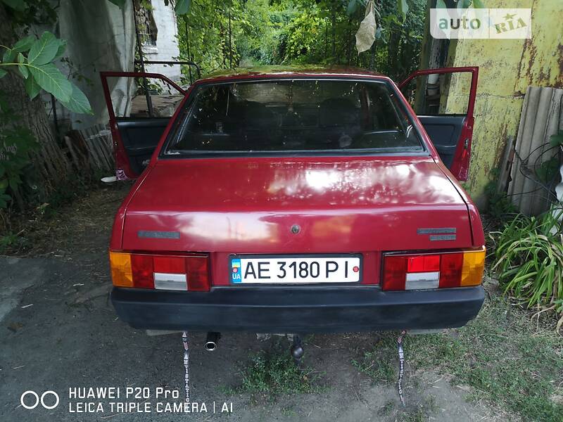 Седан ВАЗ / Lada 21099 1995 в Апостолово