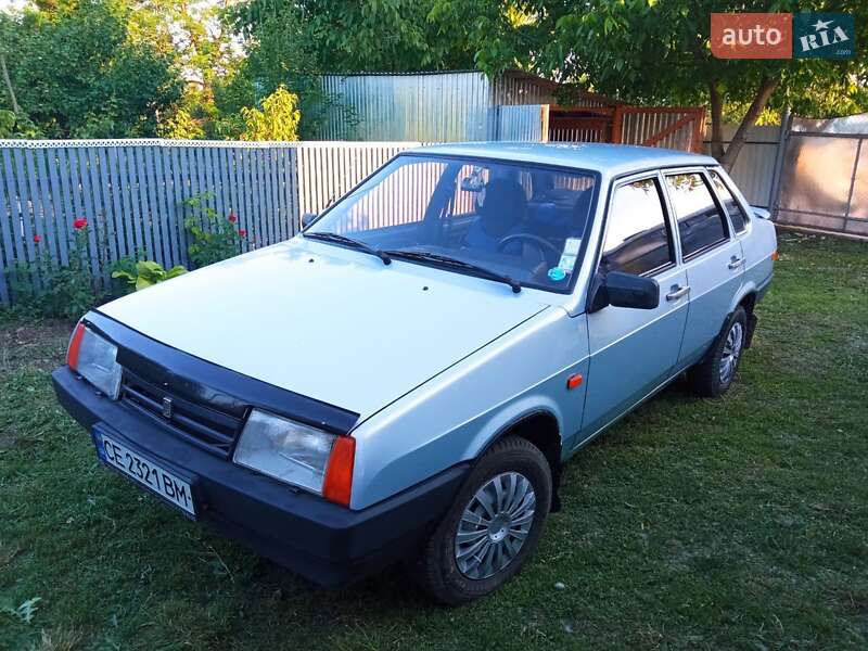 Седан ВАЗ 21099 2004 в 
