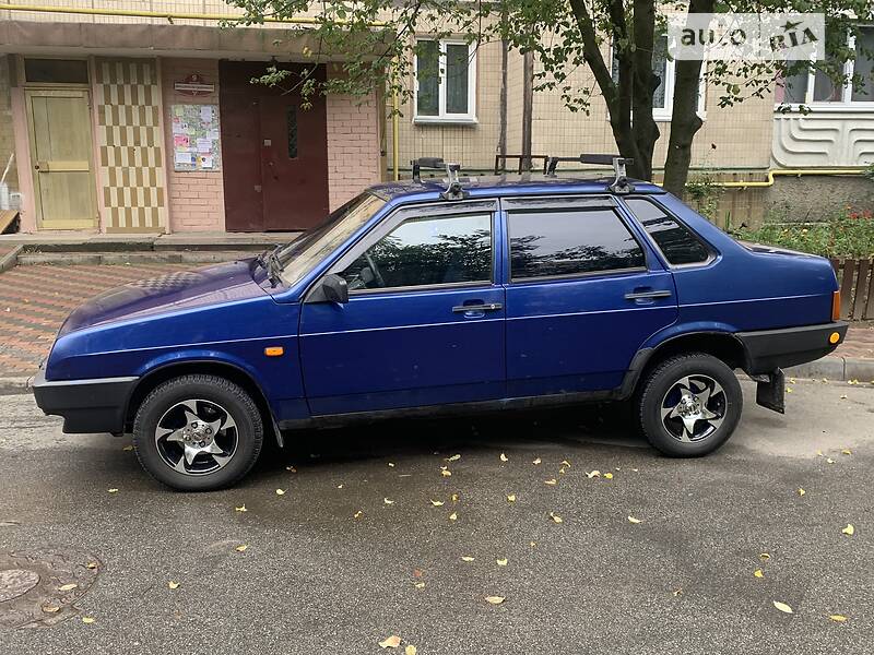 Седан ВАЗ / Lada 21099 2002 в Вишневом