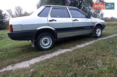 Седан ВАЗ / Lada 21099 2005 в Краснокутську