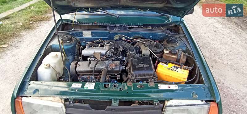 Седан ВАЗ / Lada 21099 2004 в Радомышле
