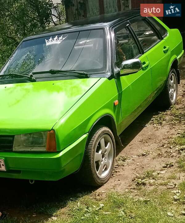 Седан ВАЗ / Lada 21099 1996 в Чернівцях