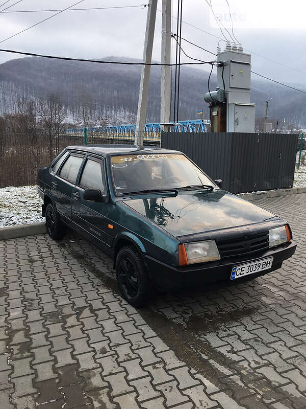 Седан ВАЗ / Lada 21099 2004 в Вижниці