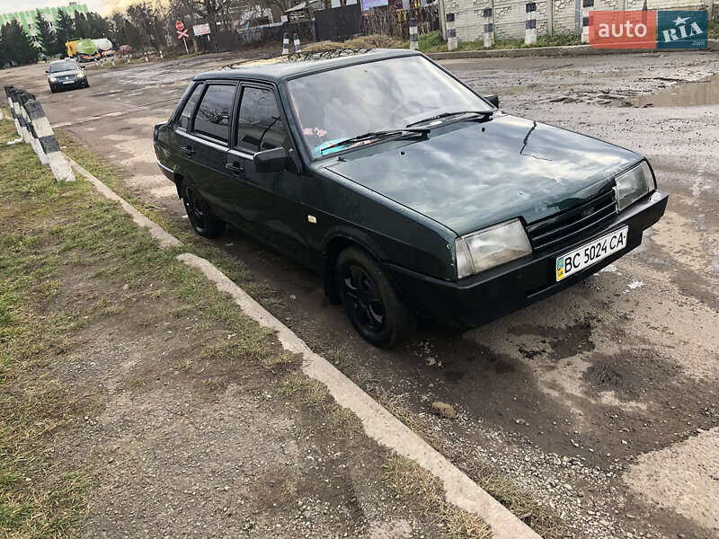 Седан ВАЗ / Lada 21099 2002 в Стрию