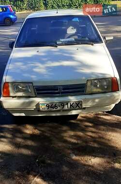 Седан ВАЗ / Lada 21099 1993 в Киеве