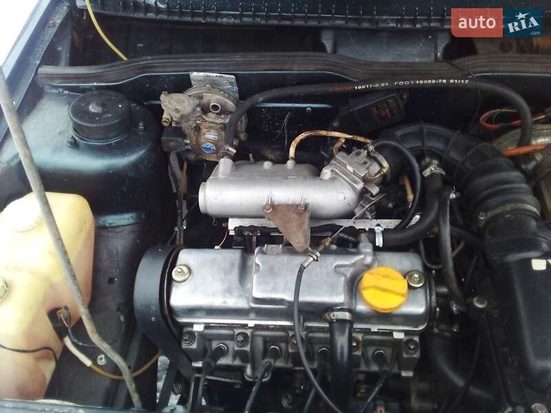 Седан ВАЗ / Lada 21099 2004 в Львове