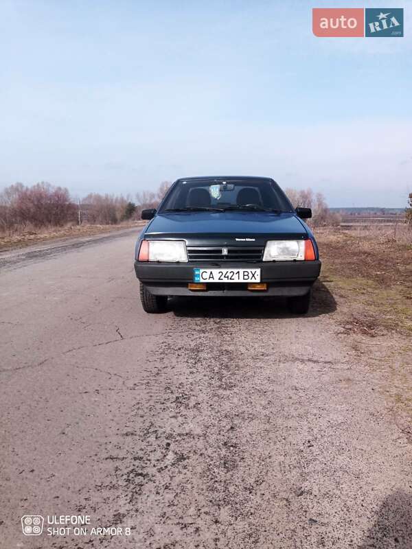 Седан ВАЗ / Lada 21099 2004 в Черкассах