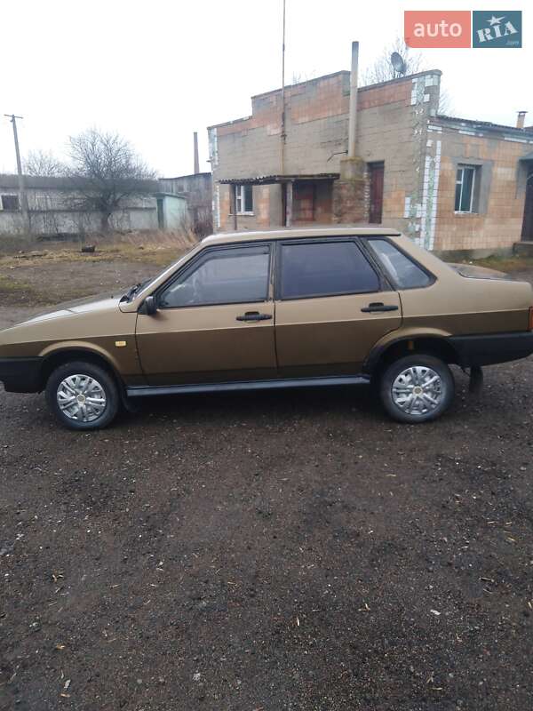 ВАЗ / Lada 21099 2000