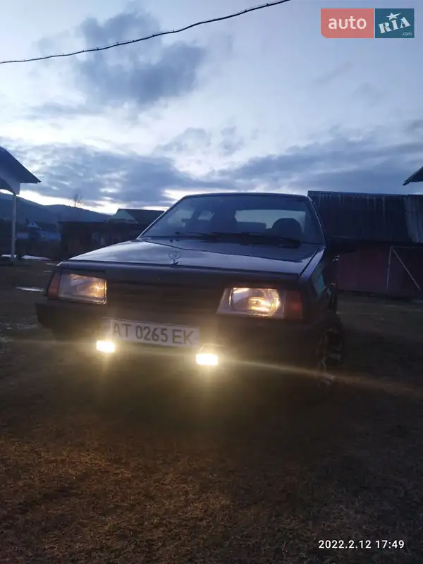 ВАЗ / Lada 21099