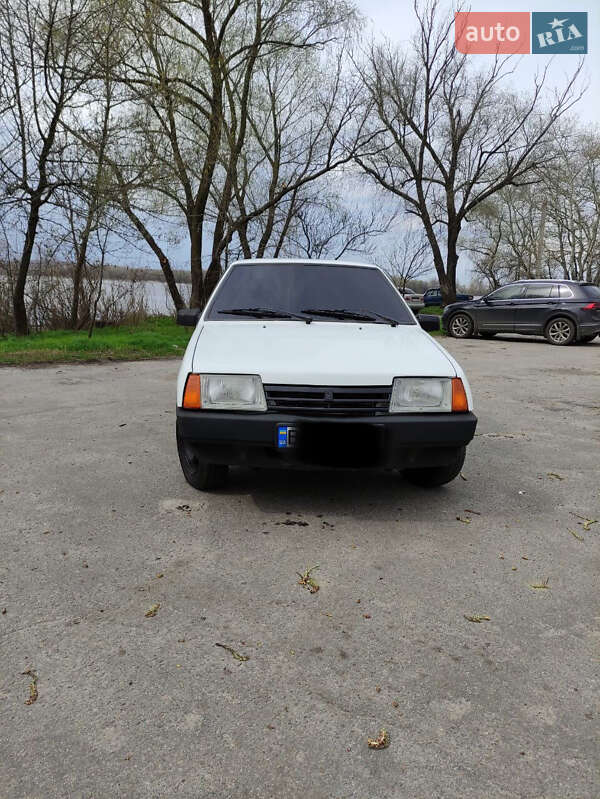 Седан ВАЗ / Lada 21099 2000 в Горішніх Плавнях
