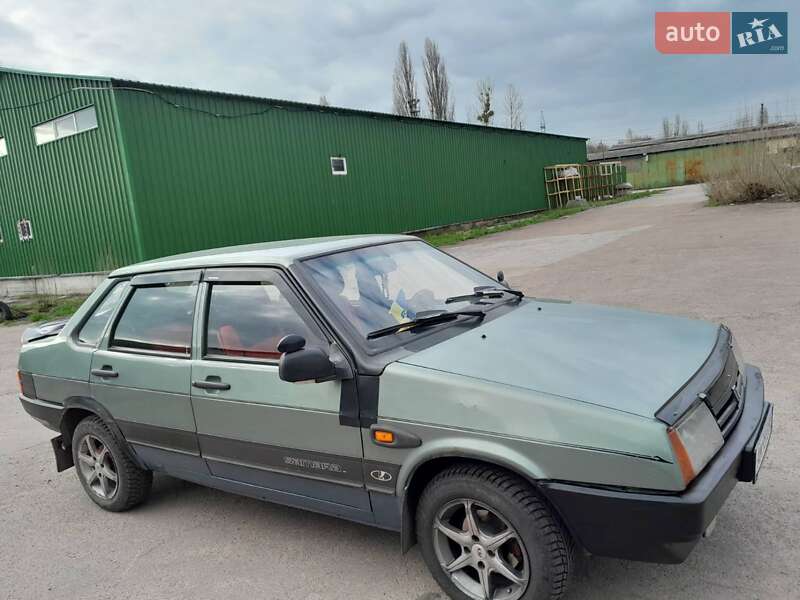 Седан ВАЗ / Lada 21099 2009 в Житомире