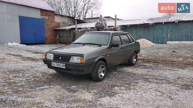 Седан ВАЗ / Lada 21099 2008 в Путивле
