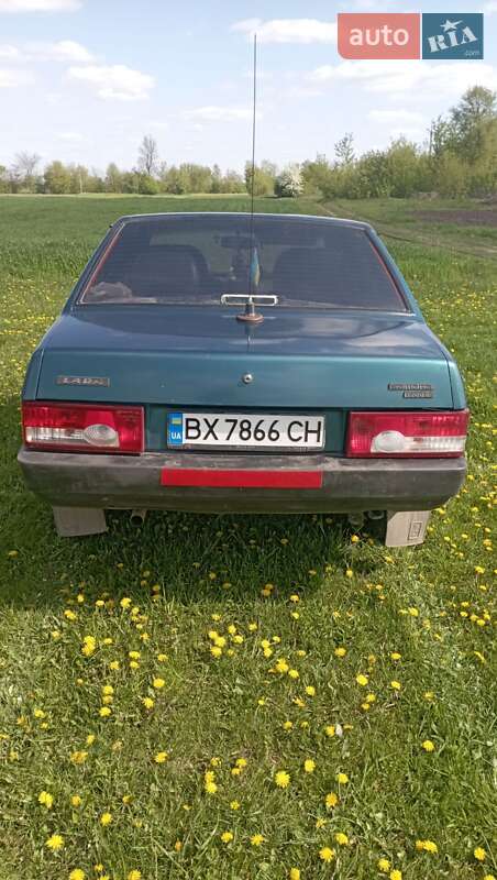 Седан ВАЗ / Lada 21099 2004 в Староконстантинове