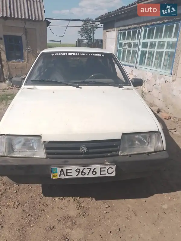 ВАЗ / Lada 21099