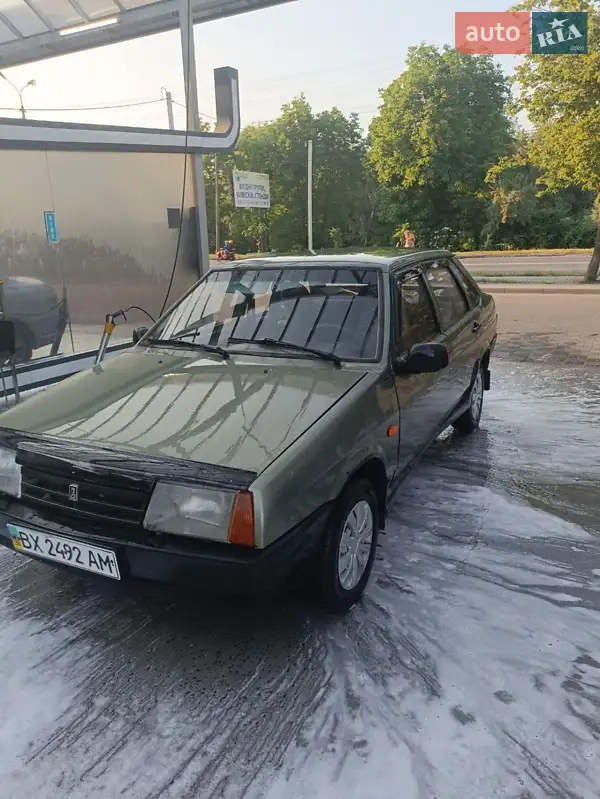 ВАЗ / Lada 21099