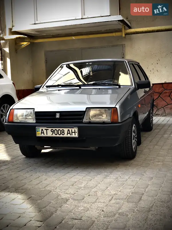 ВАЗ / Lada 21099