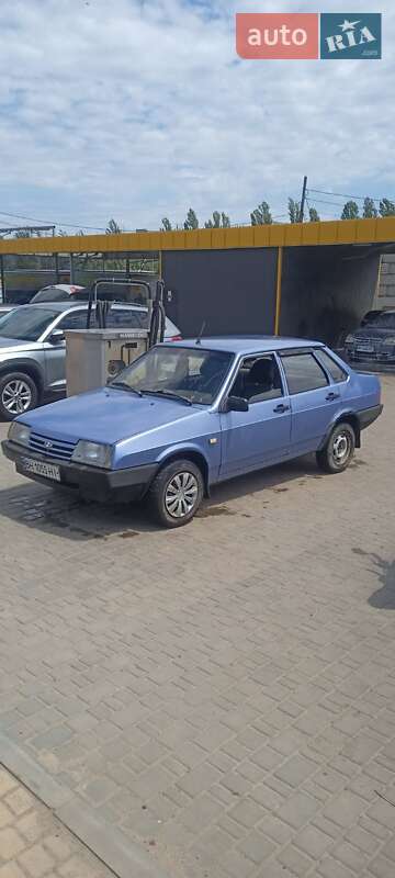 Седан ВАЗ / Lada 21099 2000 в Белгороде-Днестровском