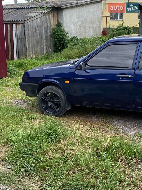Седан ВАЗ / Lada 21099 2004 в Рокитном